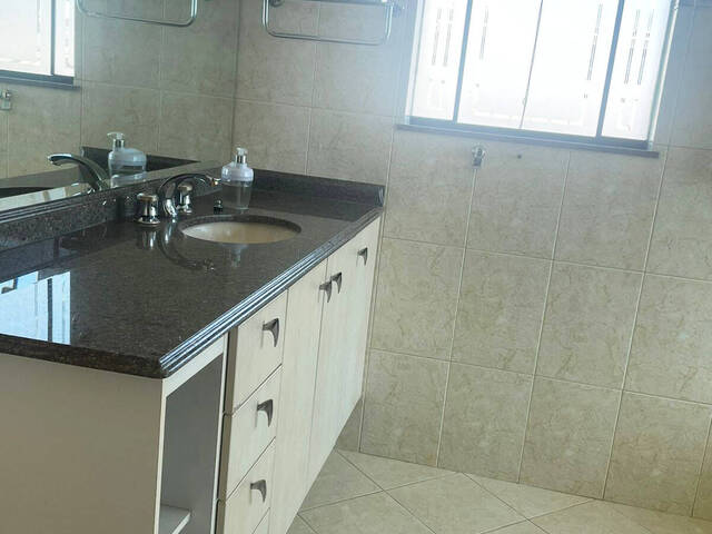 Casa para Venda em Taubaté - 5