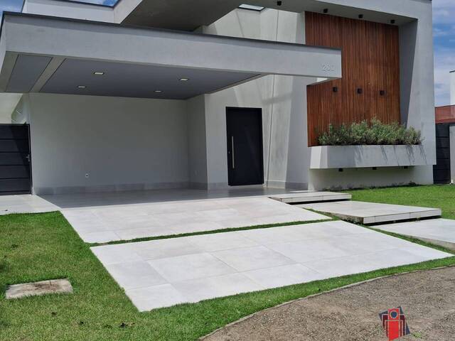 #891 - Casa para Venda em Taubaté - SP - 2
