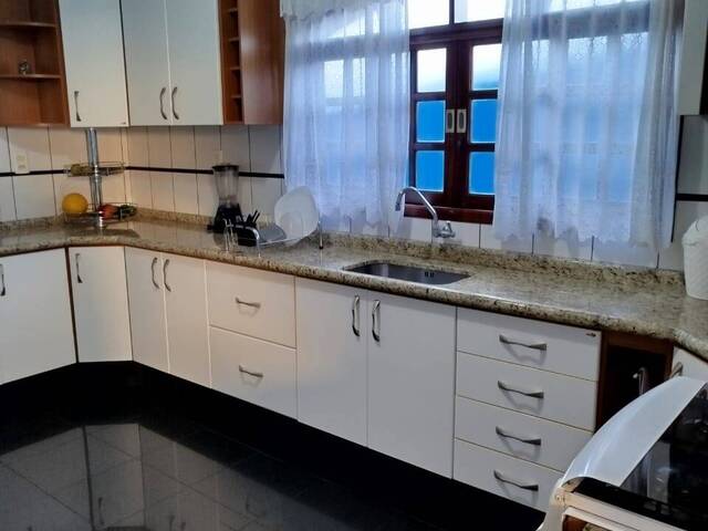 Casa para Venda em Taubaté - 2