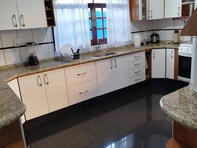 Casa para Venda em Taubaté - 3