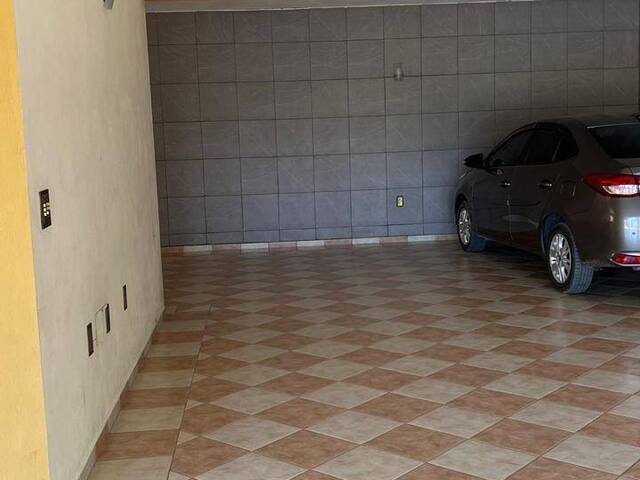 Sobrado para Venda em Caçapava - 3