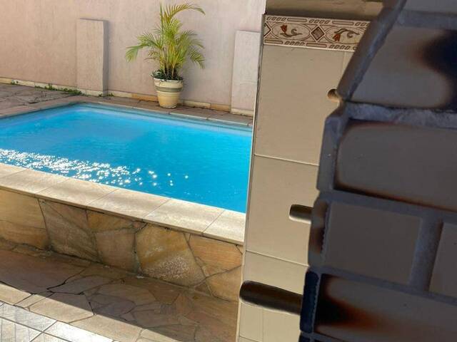 #940 - Casa para Venda em Taubaté - SP - 2