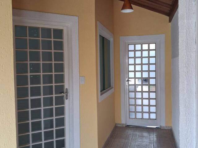 #998 - Casa para Locação em Taubaté - SP - 2