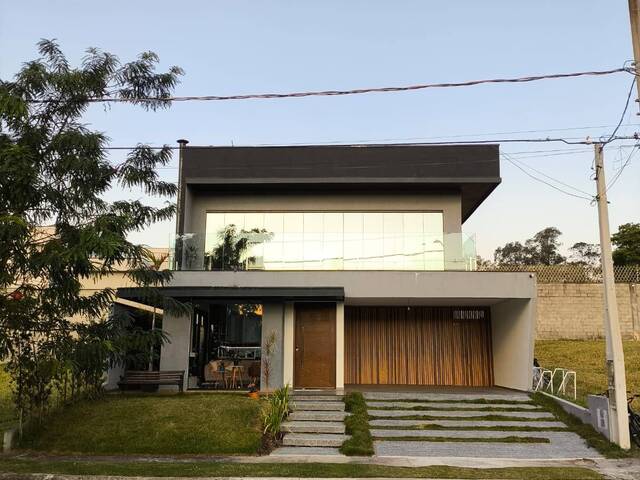 #1011 - Casa para Venda em Taubaté - SP - 2