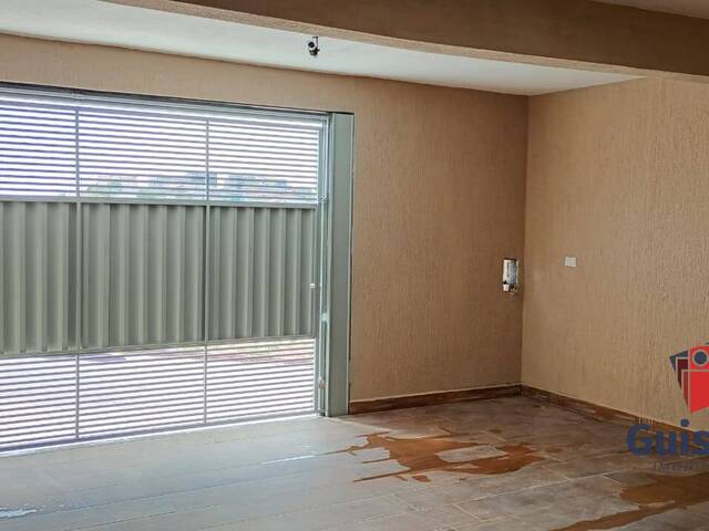#1015 - Casa para Venda em Jacareí - SP - 1