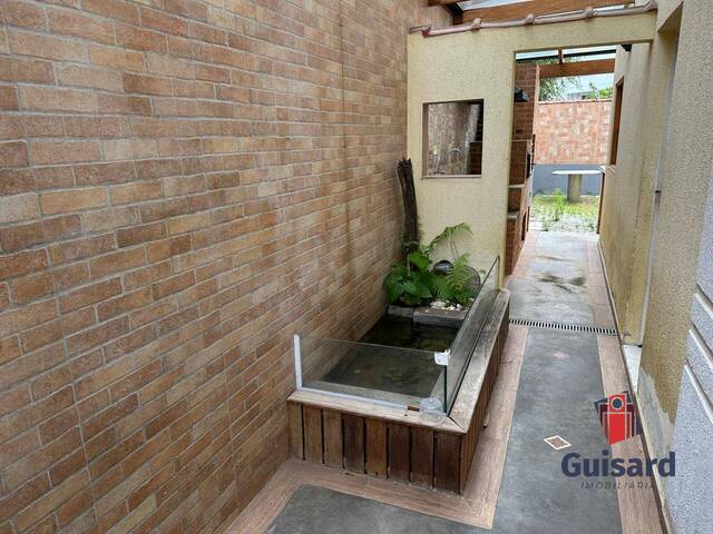 #1065 - Casa para Venda em Taubaté - SP - 2