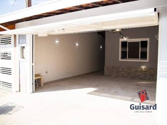 #1086 - Casa para Venda em Taubaté - SP - 2