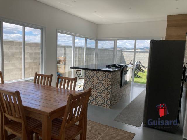 Casa para Venda em Taubaté - 4