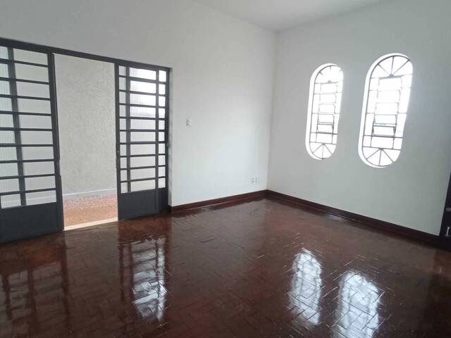 Casa para Locação em Taubaté - 3