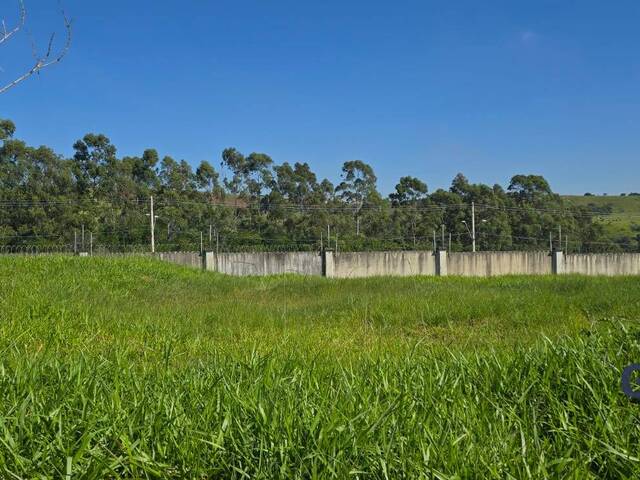 Área para Venda em Taubaté - 2