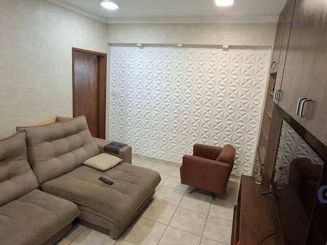 Casa para Venda em Taubaté - 2