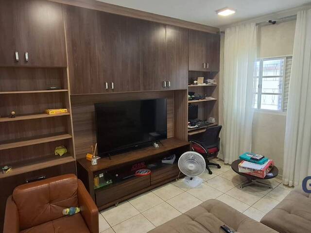 Casa para Venda em Taubaté - 3