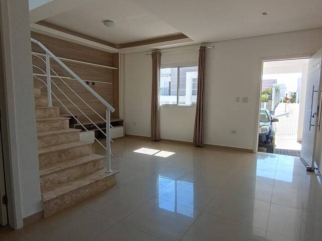 #1508 - Casa para Locação em Taubaté - SP - 2