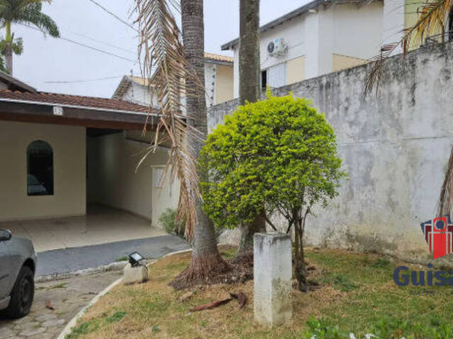#1573 - Casa para Venda em Taubaté - SP - 2