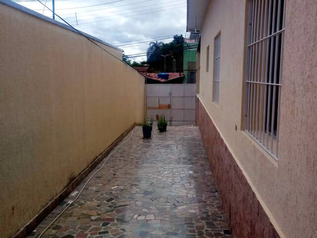 Casa para Venda em Taubaté - 4
