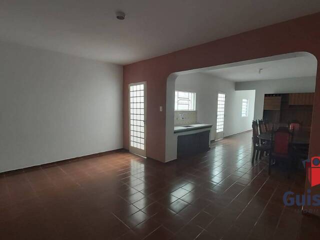 Casa para Locação em Taubaté - 2